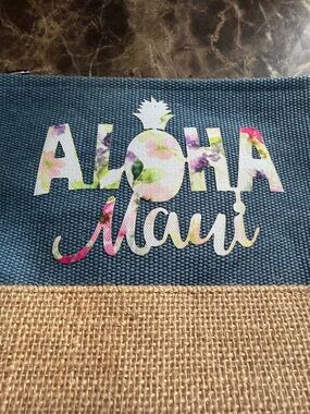 Blue 'Aloha Maui' Wristlet Clutch